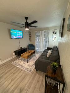 L14 Lovely Emily Apt Dallas