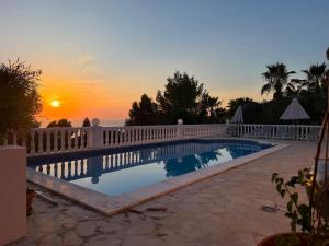 Villa Bella Vista - Sea view and 8 min walk to the beach