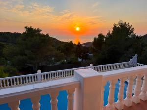Villa Bella Vista - Sea view and 8 min walk to the beach