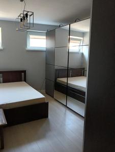 Lumina I 2BR Apart with AC & Parking & Balcony I Center