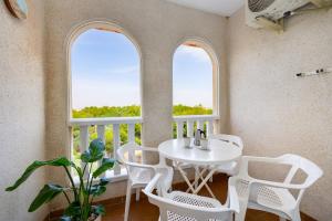 Beniajan 2-bedroom apartment with swimming pool