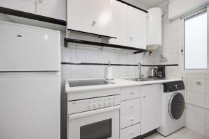 Beniajan 2-bedroom apartment with swimming pool
