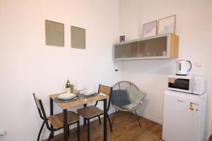 Comfortable City Centre Apartment for 2 by AP