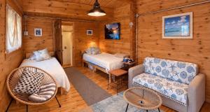 LITTLE MOANA Tateyama Cabin 1 min to Beach Mt Fuji Dog OK