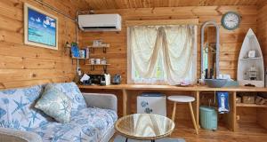 LITTLE MOANA Tateyama Cabin 1 min to Beach Mt Fuji Dog OK