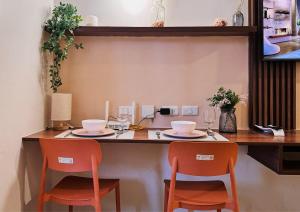 Studio 15 & 19 Cozy Staycation at Mesavirre Garden Residences