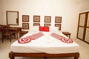 Behind the Fort Lamu by Mokawa