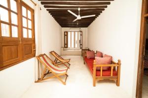 Behind the Fort Lamu by Mokawa