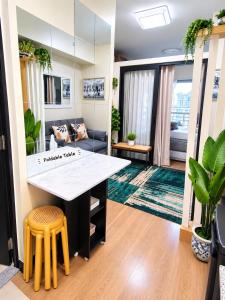 Hotel-inspired Brand New 1BR with Balcony Condotel