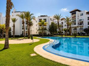 Marina apartment elegant Pool
