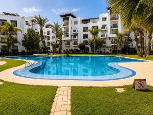 Marina apartment elegant Pool