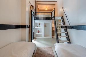 Riad 5 sens