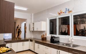House of Vikings A Nordic-Inspired 2BR in Nyali