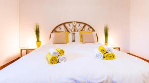 Lantana near the beach T0520