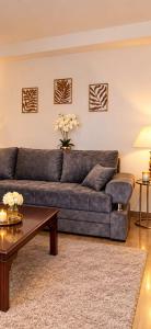 BW City Lights LUX Retreat