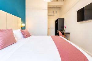 Boutique 81 - Spanish Steps