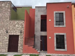Modern Apartment in Alebrijes Zirandaro SMA