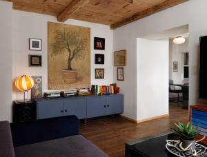 Jevany Four Bedroom Luxury Villa by the Lake with Infrasauna and Grill