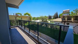 Cozy Pool Apartment Near Lara Beach Airport