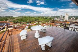 Breathtaking Views Mansion w King Beds