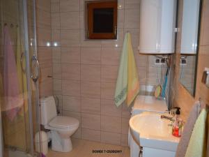 Large, comfortable holiday home with a garden