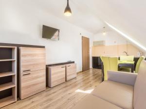 Apartment, air conditioning, view of the lagoon