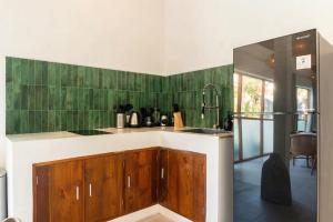 Cozy Apartment with Shared Pool in Berawa Canggu