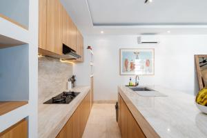 Casa Libra - Chic 2BR Villa with Private Pool and Rooftop in Pererenan