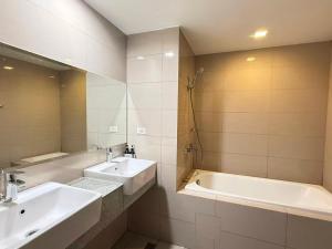 Family 3Bedrooms Seaview PoolView Retreat Next to Okada Casino Airports MOA