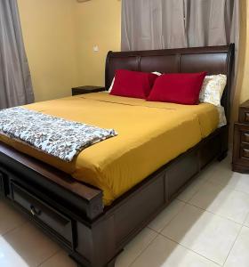 2BR Stay, Pool,Gym,Near Airport, Beaches&Hip Strip