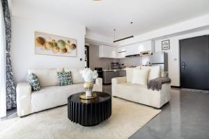 1-Bedroom Apartment with Nairobi National Park Views