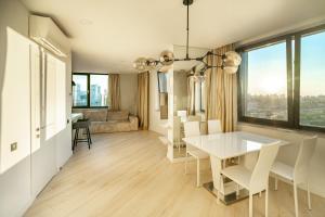 19-207 New York spacious, Antonovycha 74, Kyiv centre, Olimpiiska metro nearby, fantastic city view, Petrovdim Apartment