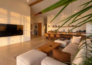 Darya Villa above Tomorrow X 4BD Infinity Pool Villa