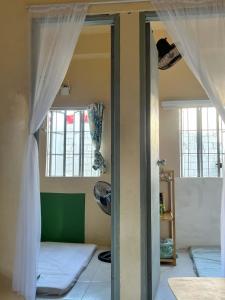 Entire Moons Home near BGC Full Kitchen & Garden view