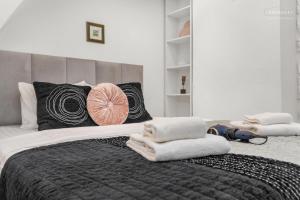Calea Victoriei Studio near Romanian Athenaeum