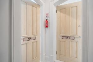 Tsarevets Big Group Lodge N7even Free Str. Parking