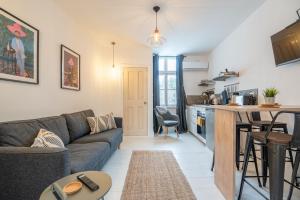 Tsarevets 2BR Apt.+Studio|N7even|Free Str. Parking