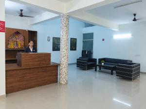 Hotel Akash Palace