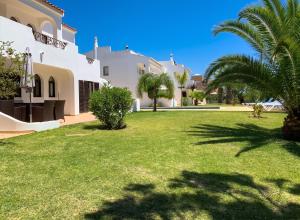 Charming House in Carvoeiro + Pool