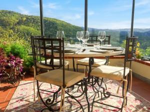 Cosy House in Gattaia with Shared Pool