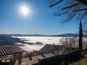 Cosy House in Gattaia with Shared Pool