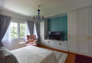 Fantasia villa house