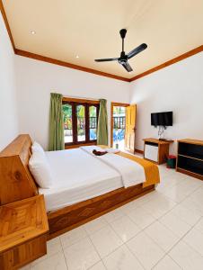 Zora Beach Inn Mathiveri