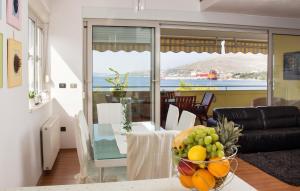 Spacious Apartment in Trogir with Parking