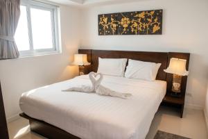 Modern apartment in Phuket of 75 m² with sea view on balcony