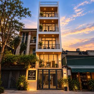 Chinchu Luxury Hotel