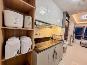 Abby City & Seaview Studio with Washer and Dryer