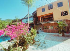 The Mountain Yên Minh Homestay
