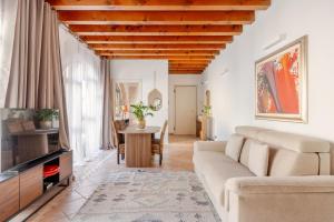 Corte Arco di Luce - Free Parking & Refinement