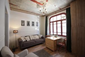 Stylish Apartments in Historic Kadıköy Building